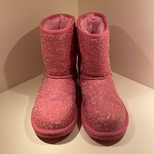 Ugg classic short genuine shearling boots